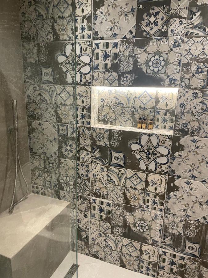 Elegance Apartment 2 Bedroom Suites 테살로니키 외부 사진