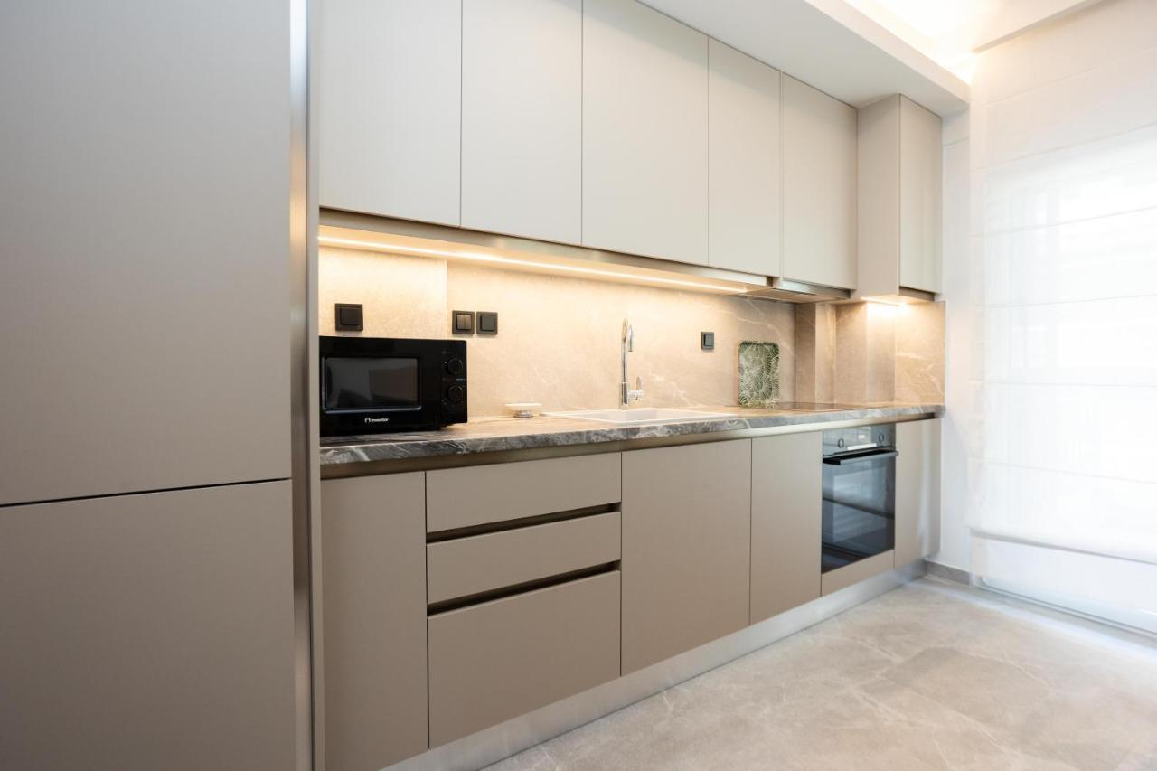 Elegance Apartment 2 Bedroom Suites 테살로니키 외부 사진