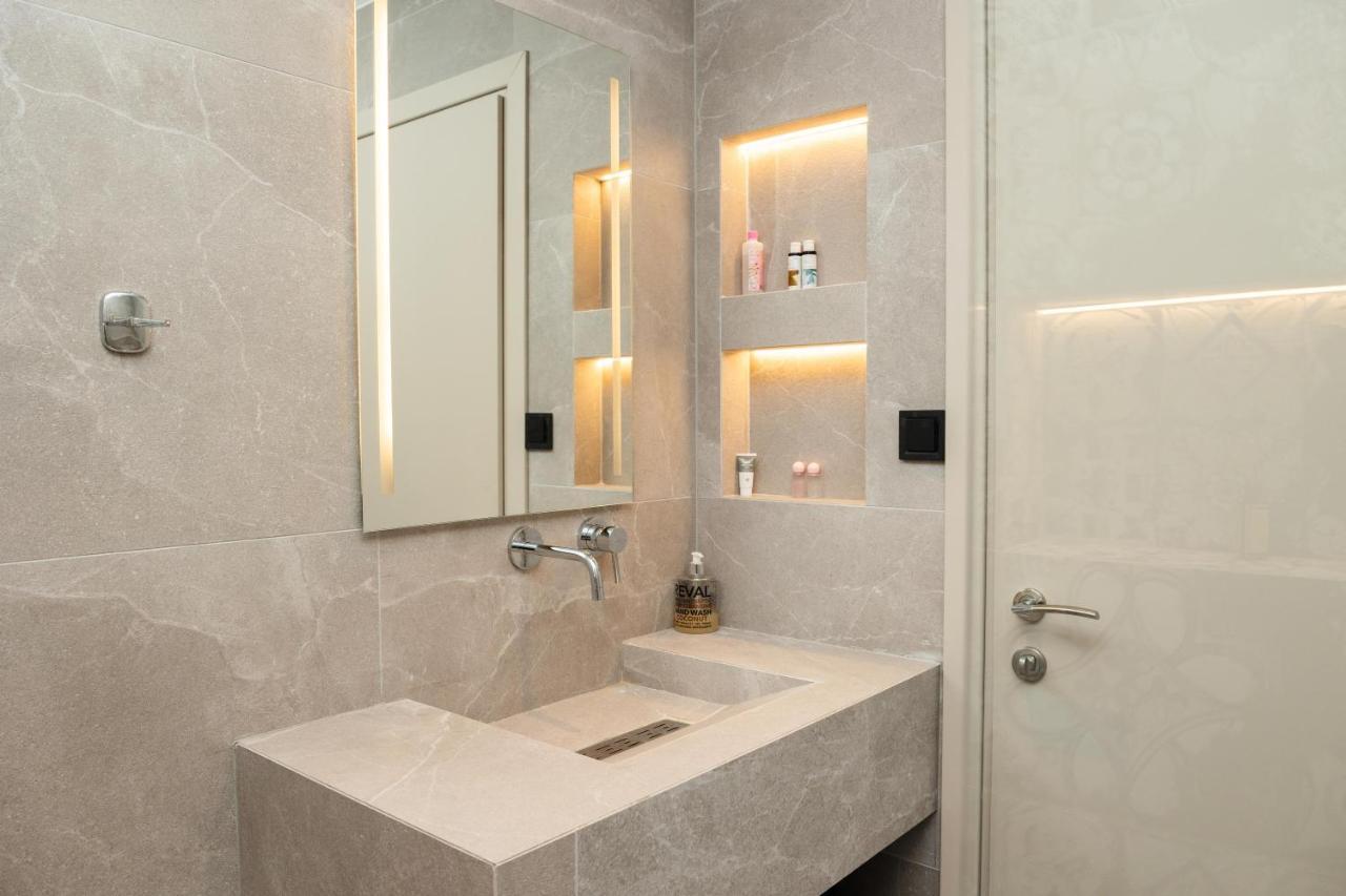 Elegance Apartment 2 Bedroom Suites 테살로니키 외부 사진