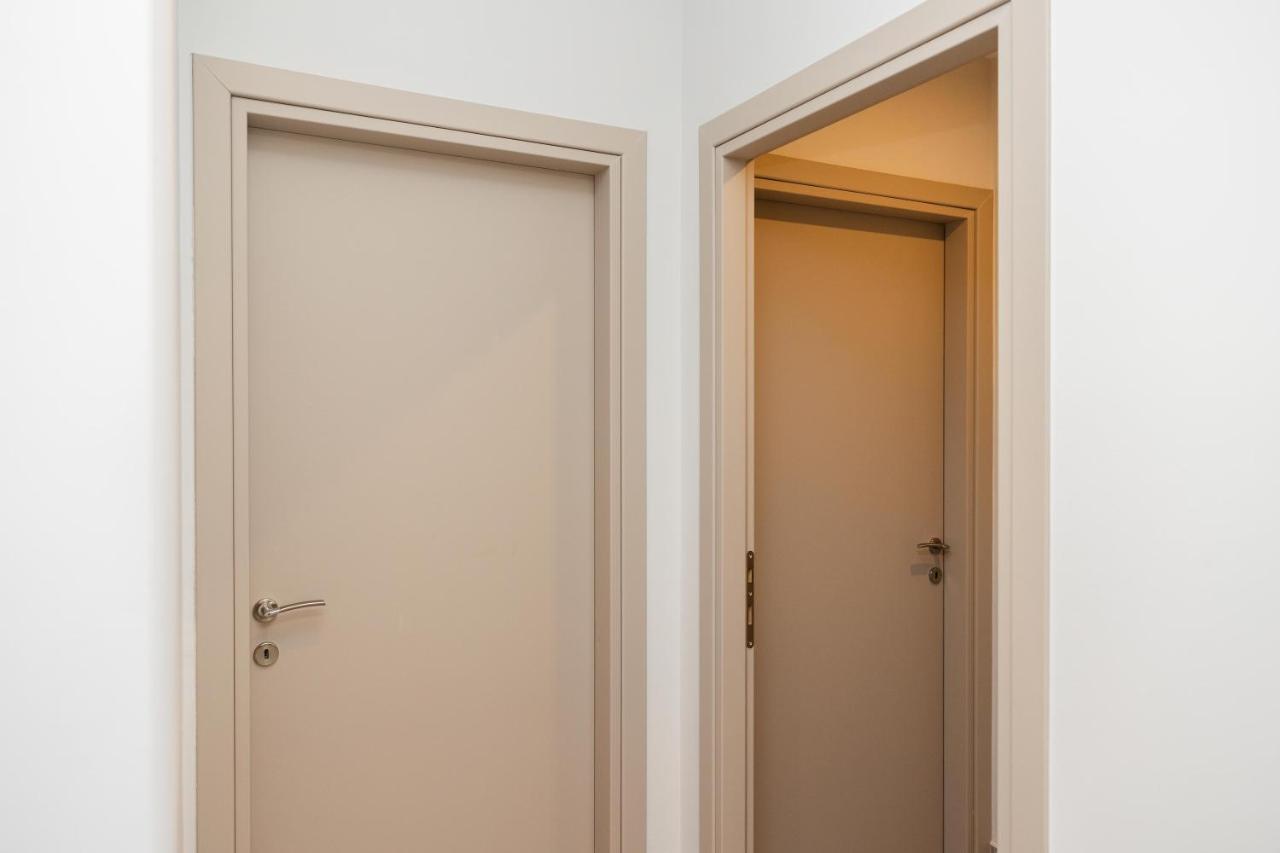Elegance Apartment 2 Bedroom Suites 테살로니키 외부 사진