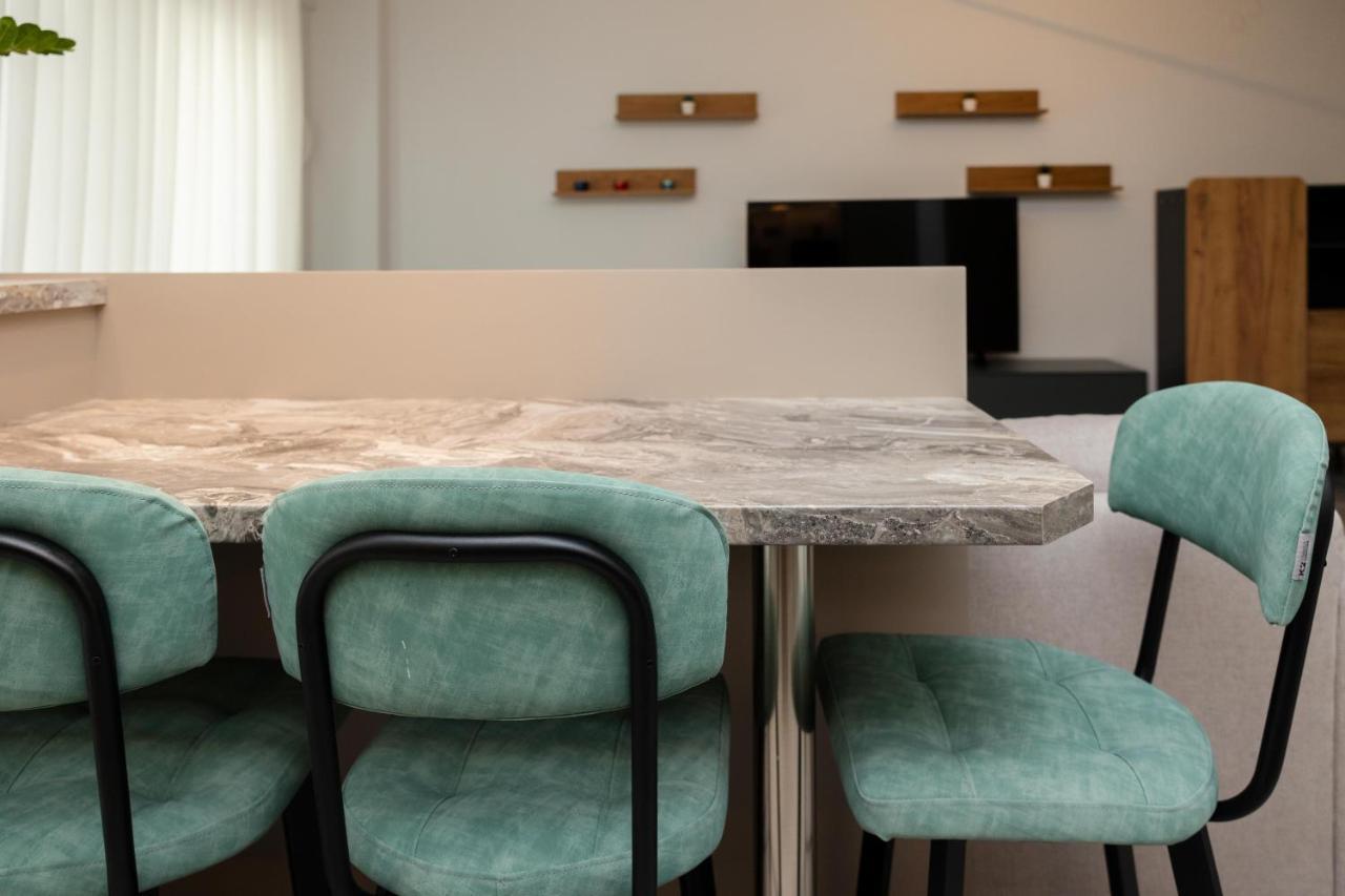 Elegance Apartment 2 Bedroom Suites 테살로니키 외부 사진